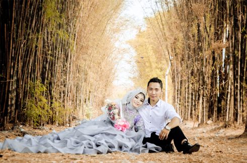 Outdoor Pre-Wedding in Surabaya